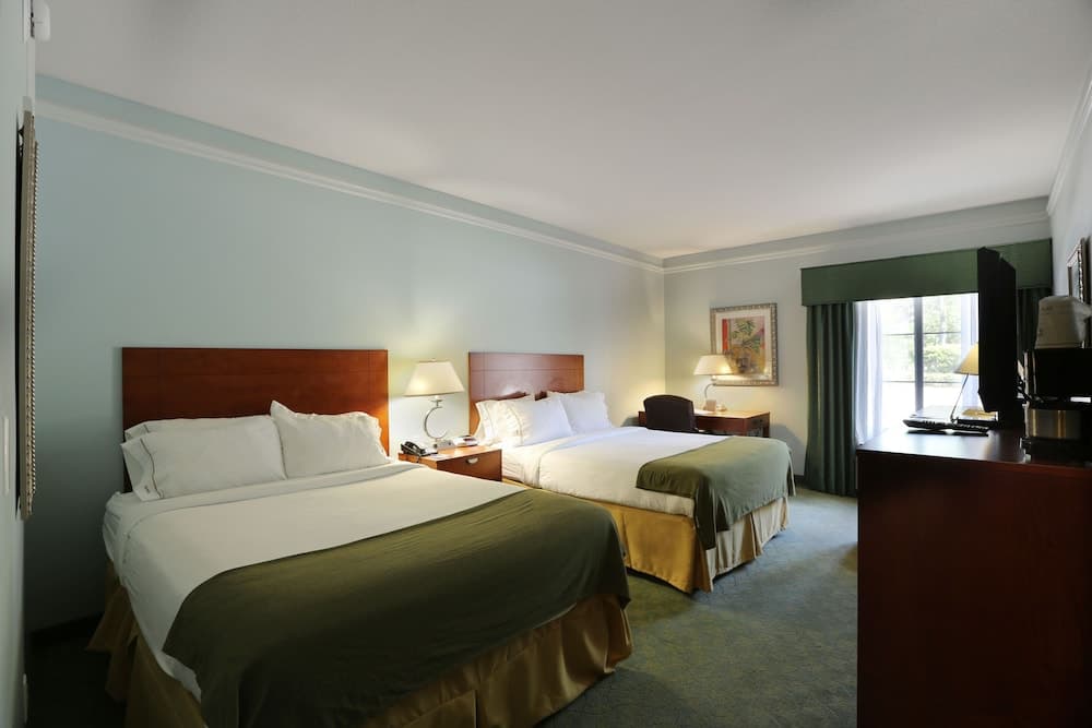 Holiday Inn Express Tampa N I-75 - Área universitaria, un hotel IHG — 2