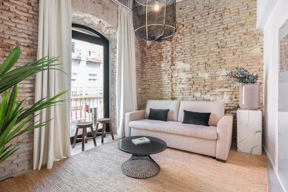 Slow Suites Maestranza — 1