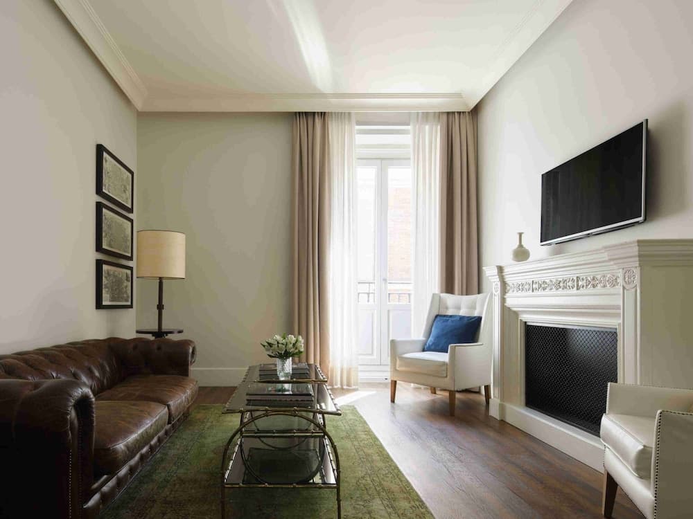 Only YOU Boutique Hotel — 22