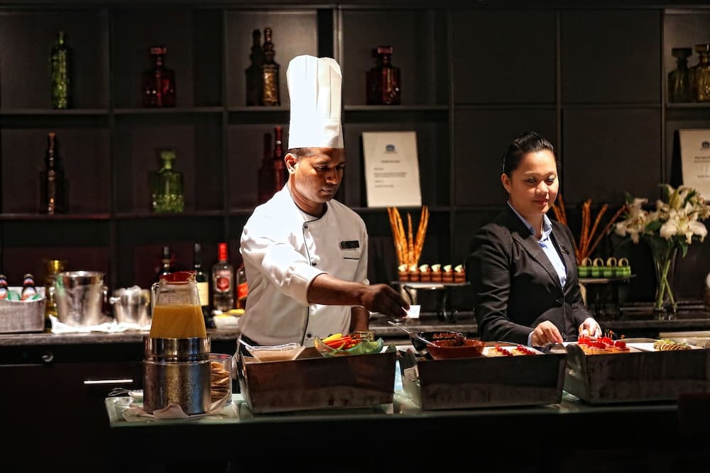 Ramada Plaza by Wyndham Dubai Deira — 13