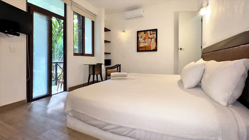 Siesta Fiesta Hotel — 2
