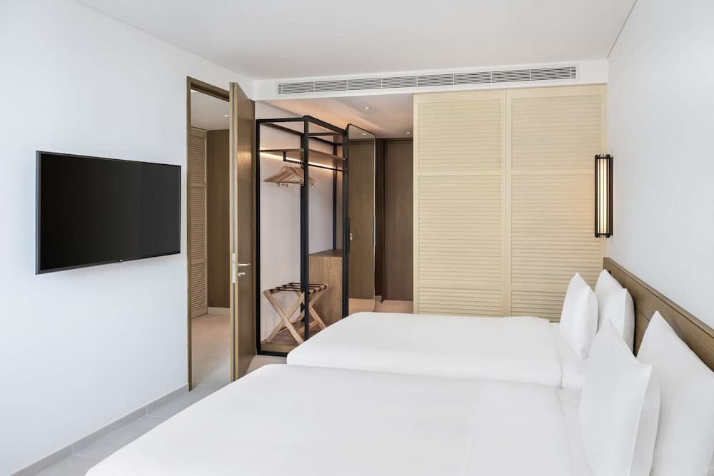 Radisson Beach Resort Palm Jumeirah — 10
