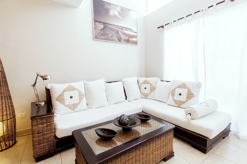 LAS TERRAZAS - POOL VIEW SUITES — 28