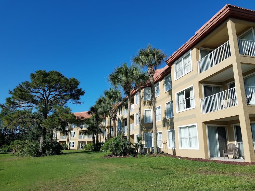 Parc Corniche Condominium Suite Hotel — 1