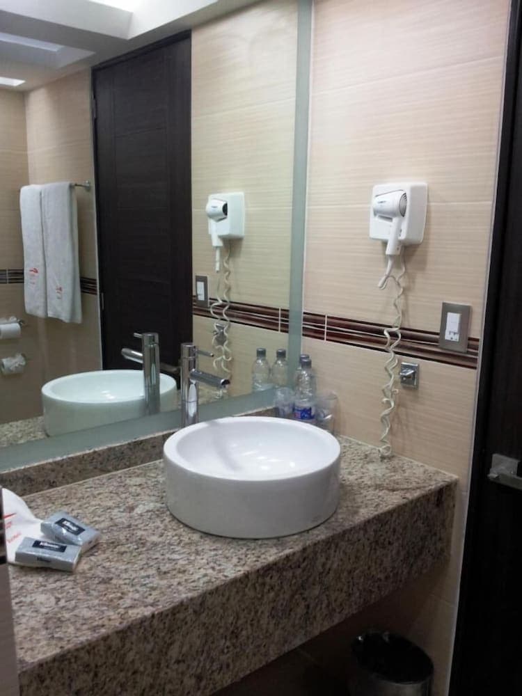 Hotel Astor — 27