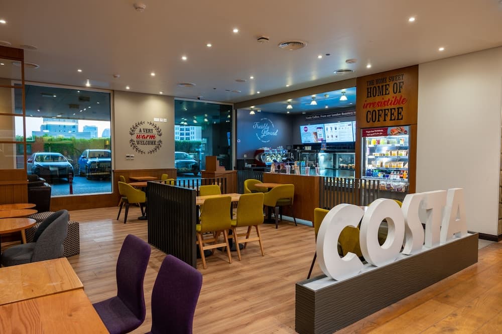 Premier Inn Dubai Al Jaddaf — 12