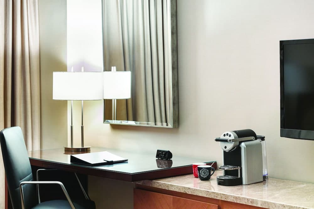 Swissotel Al Ghurair — 17