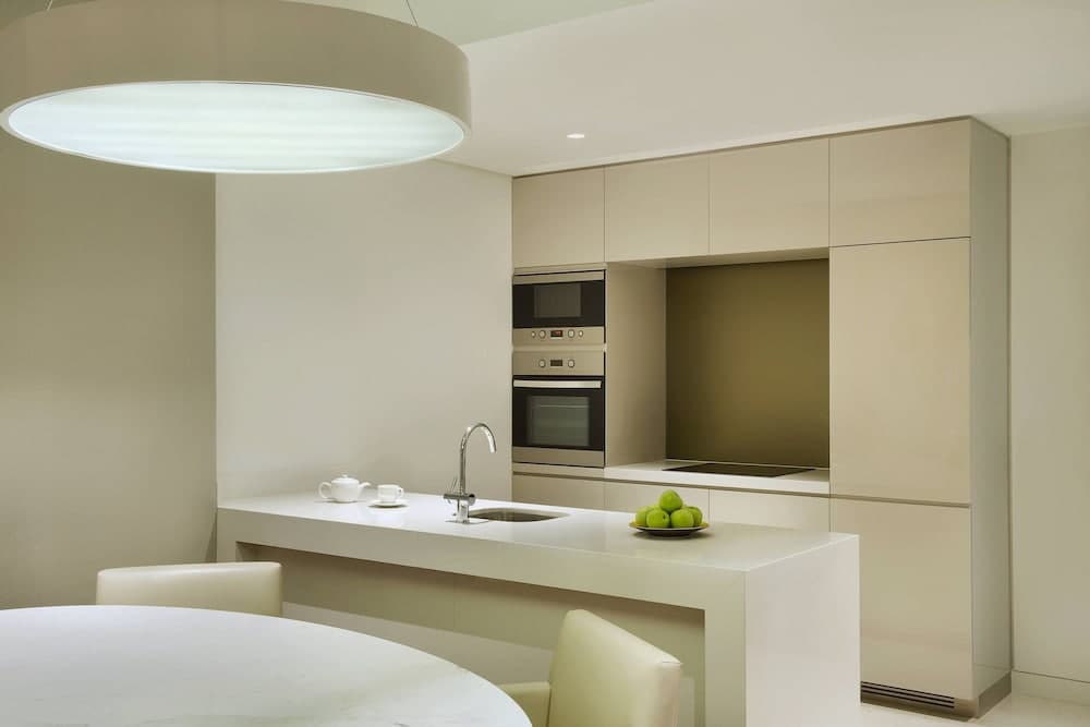 La Ville Hotel & Suites CITY WALK, Dubai, Autograph Collection — 3