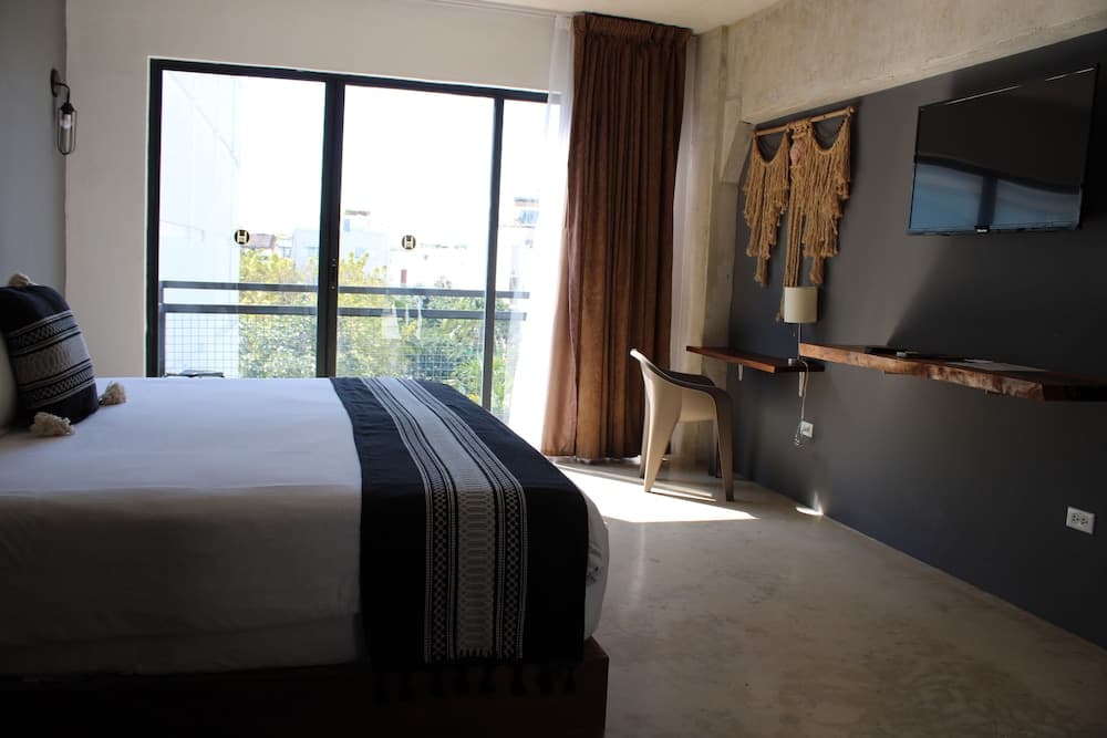 Hotel52 — 22