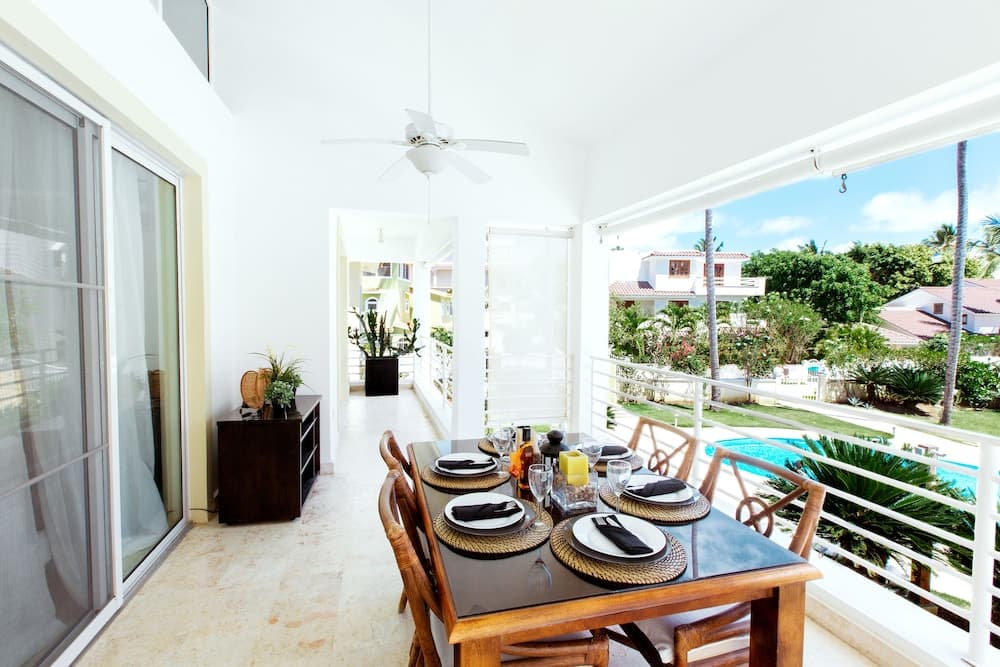 Las Terrazas VIP Pool Beach Club & Spa — 10