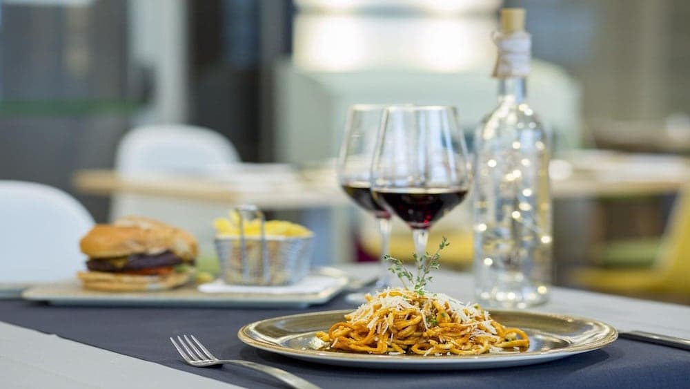 Crowne Plaza Madrid Airport, un Hotel IHG — 25