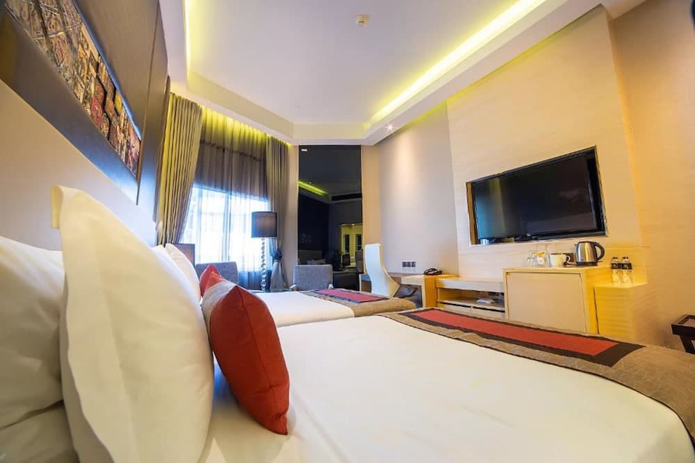 Graceland Bangkok Hotel — 8