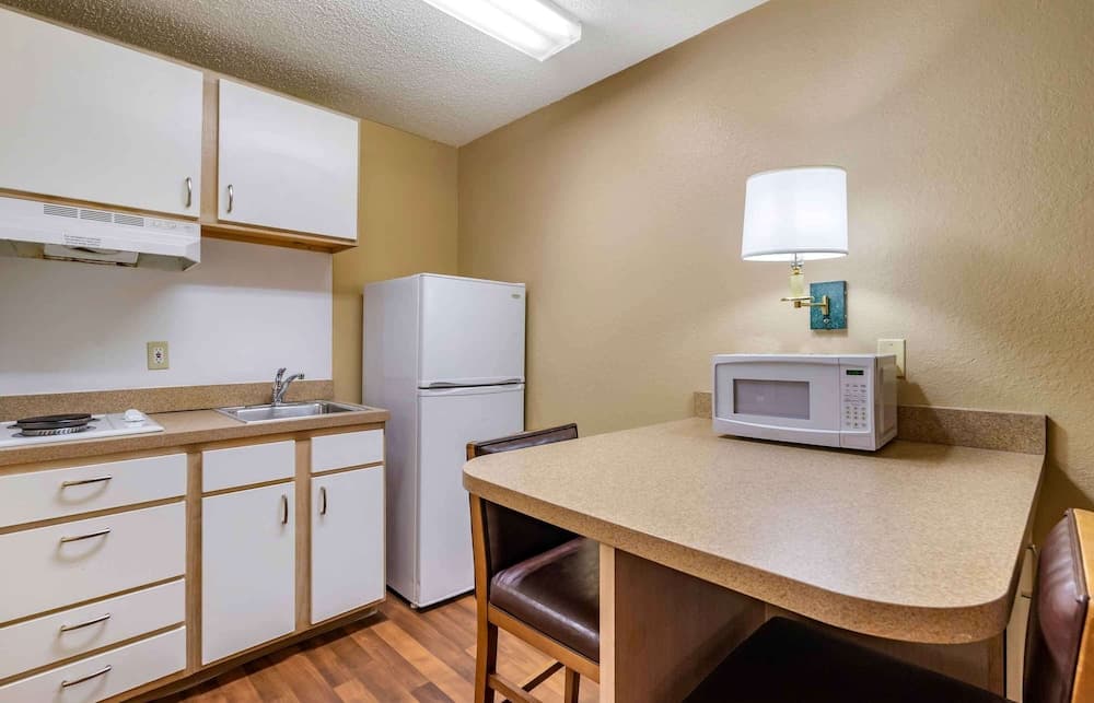 Extended Stay America Select Suites Tampa North Aeroporto — 19