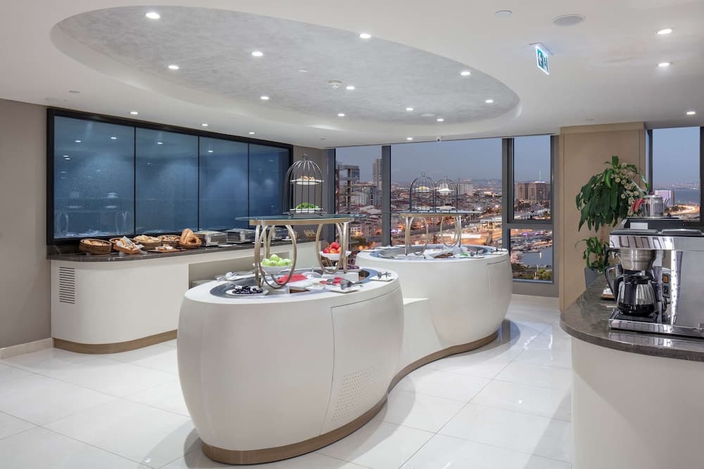 Hilton Istanbul Bakirkoy — 28