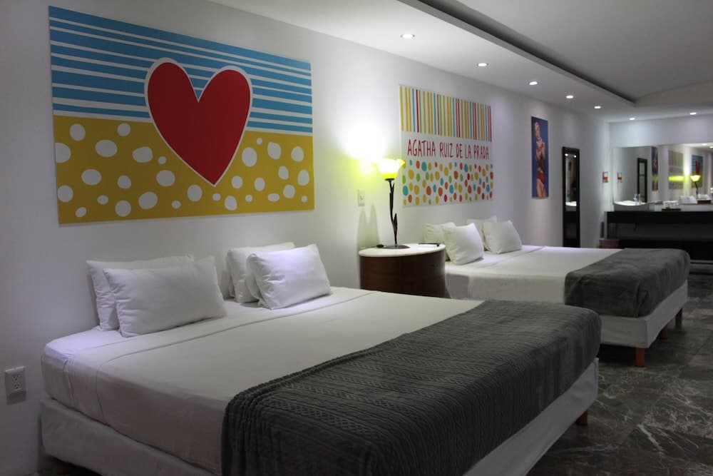 Essenzia de Cancun — 2