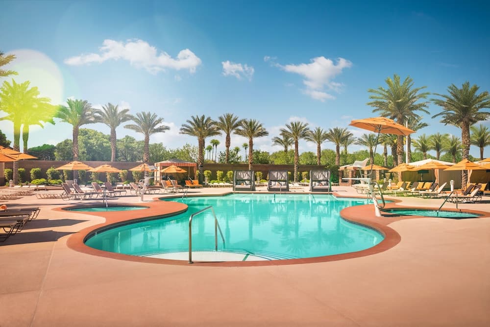 Excalibur Hotel & Casino — 20