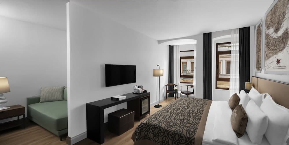 Akka Suites Taksim — 13