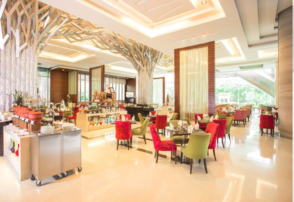 The Grand Fourwings Convention Hotel — 25