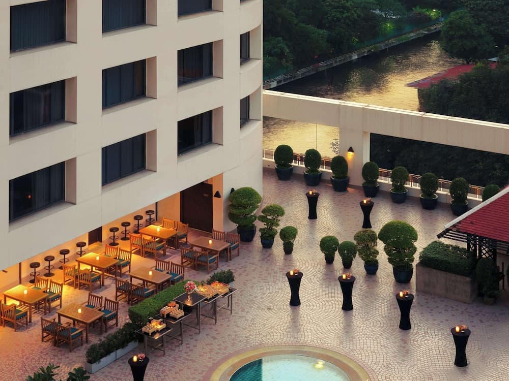 Grand Mercure Bangkok Atrium — 14
