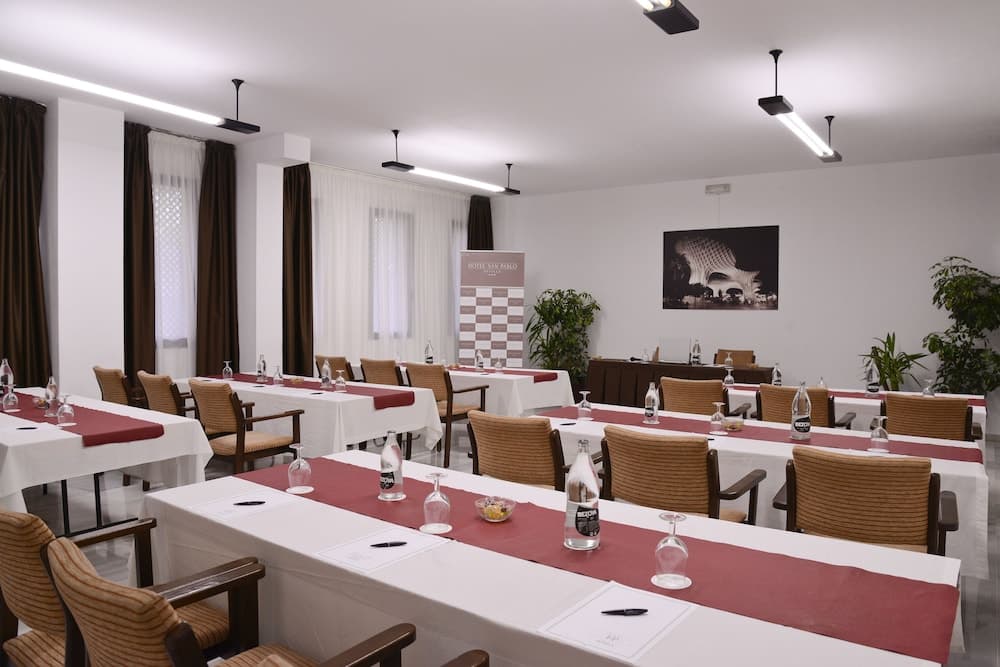 San Pablo Sevilla — 6