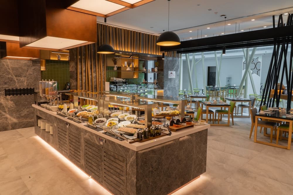 Al Khoory Courtyard Hotel — 3