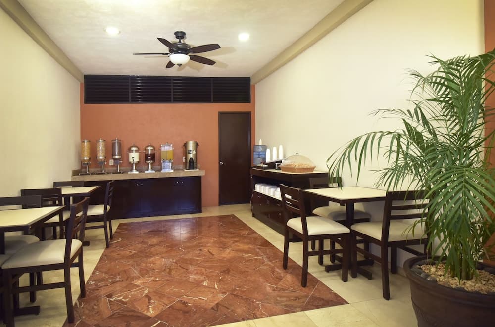 Hotel Bonampak — 19