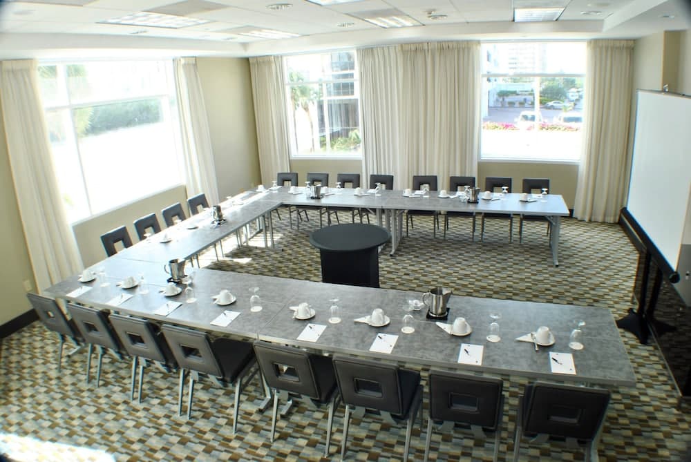 GALLERYone- A DoubleTree Suites by Hilton Hotel — 24