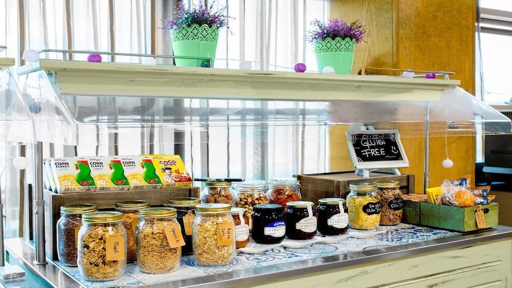 Crowne Plaza Madrid Airport, un Hotel IHG — 18