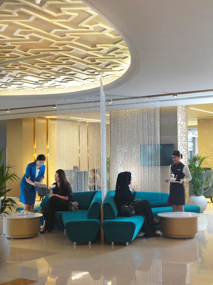 Two Seasons Hotel & Apartments — 5