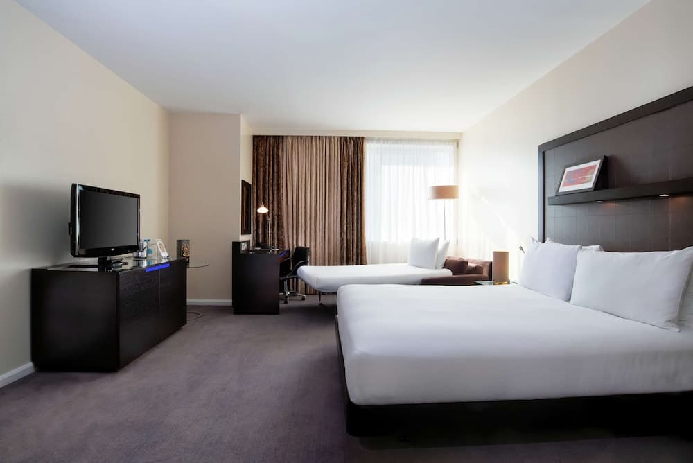 Hilton London Canary Wharf — 2