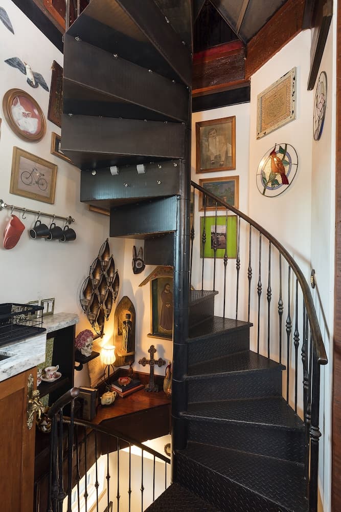 The Rosemary Silverlake — 16