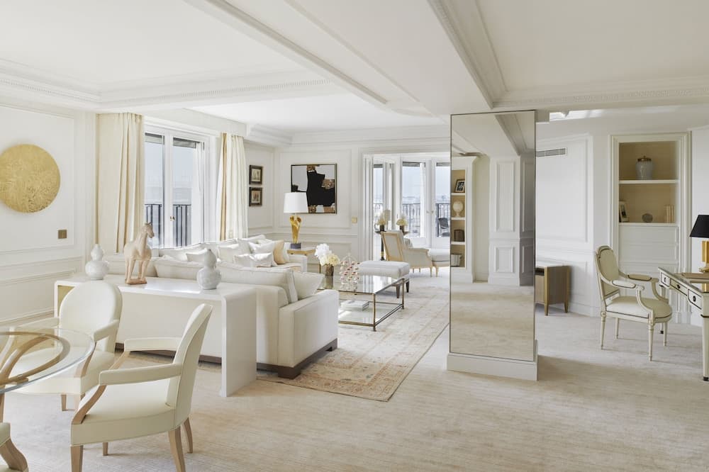 Four Seasons Hotel George V — 25