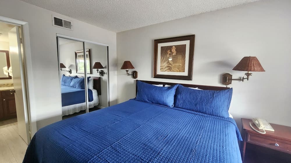 Parc Corniche Condominium Suite Hotel — 8