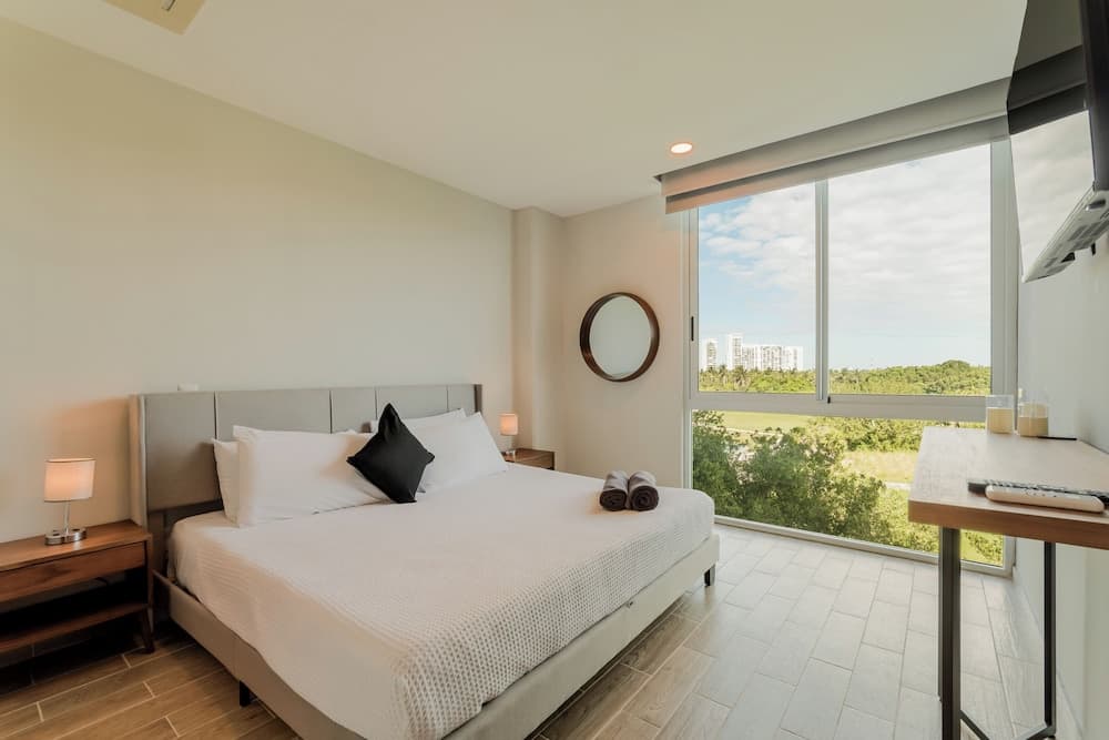 EHDEN Vacation Suites Puerto Cancún — 7