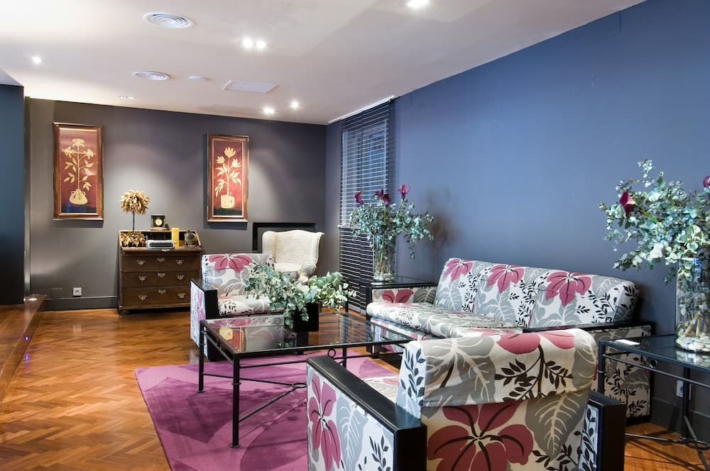 Hotel Moderno — 8