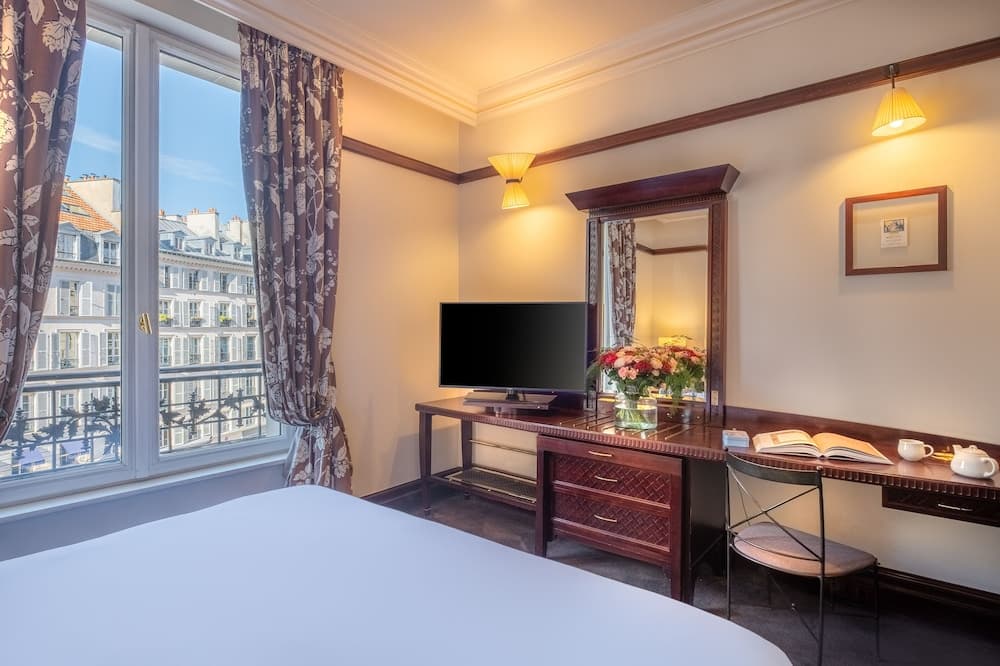 Hotel Pont Royal — 13