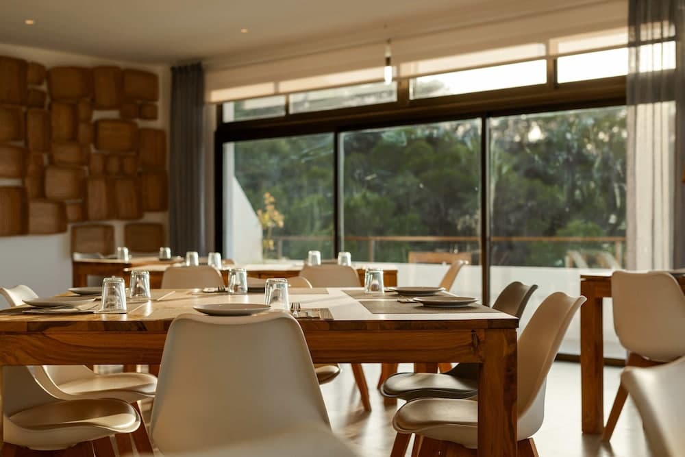 Victoria Sunset Suites Hotel — 12