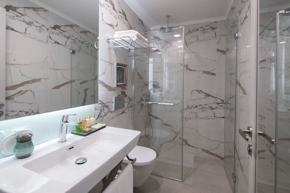 Akka Suites Taksim — 21