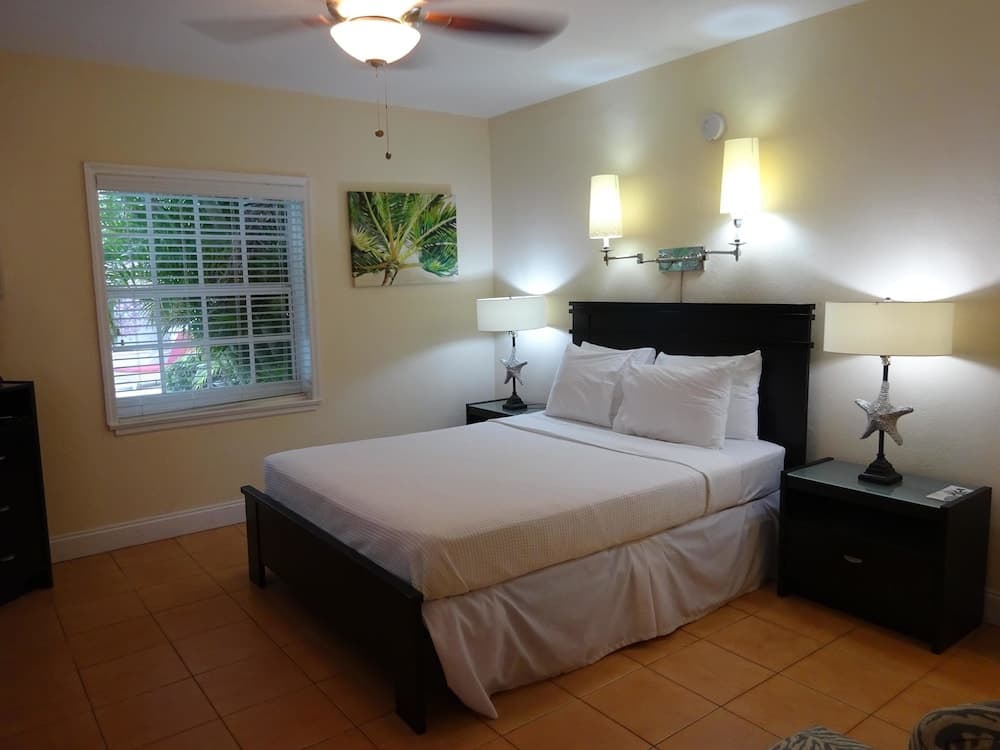 La Casa Del Mar — 28