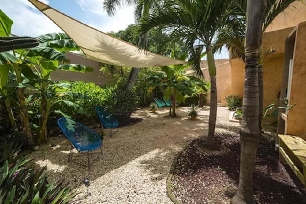 Barrio Latino Hotel Riviera Maya — 24