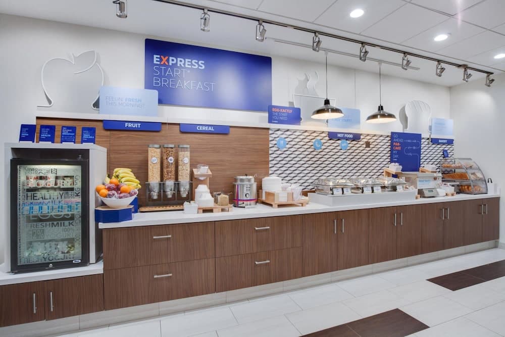 Holiday Inn Express Ft. Lauderdale Cruise-Airport by IHG — 26