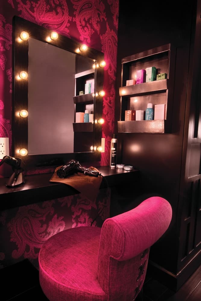 The Cromwell- A Caesars Rewards Destination — 15
