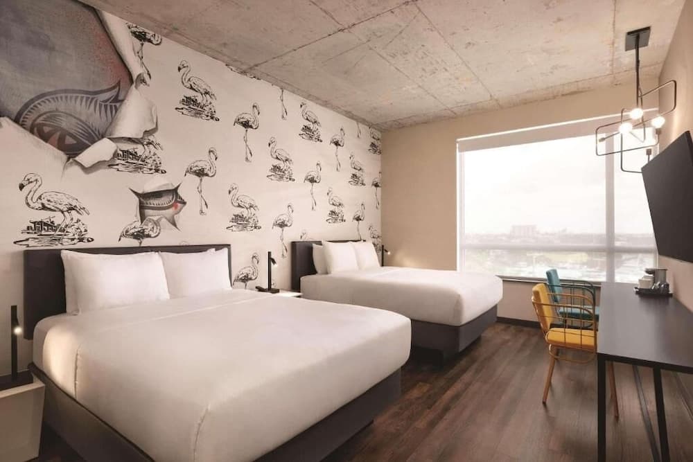 Kompose Boutique Hotel Miami Flughafen — 4