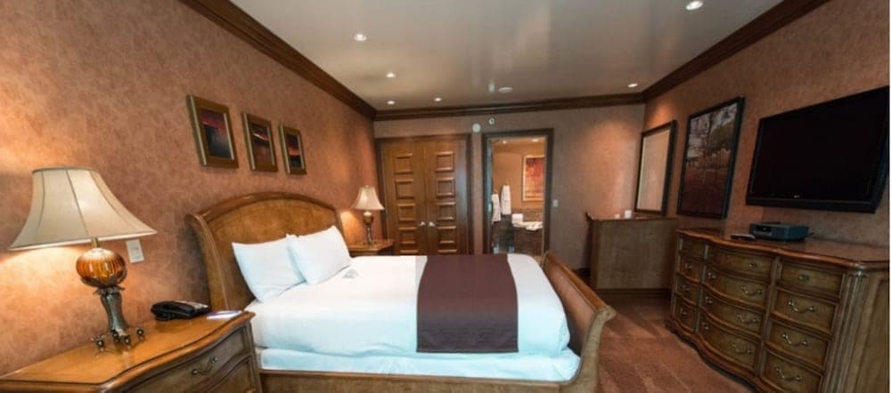 South Point Hotel, Casino, and Spa — 8