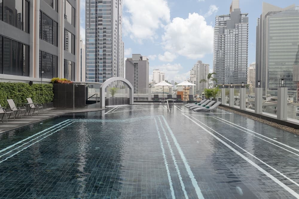 Aira Hotel Bangkok — 5