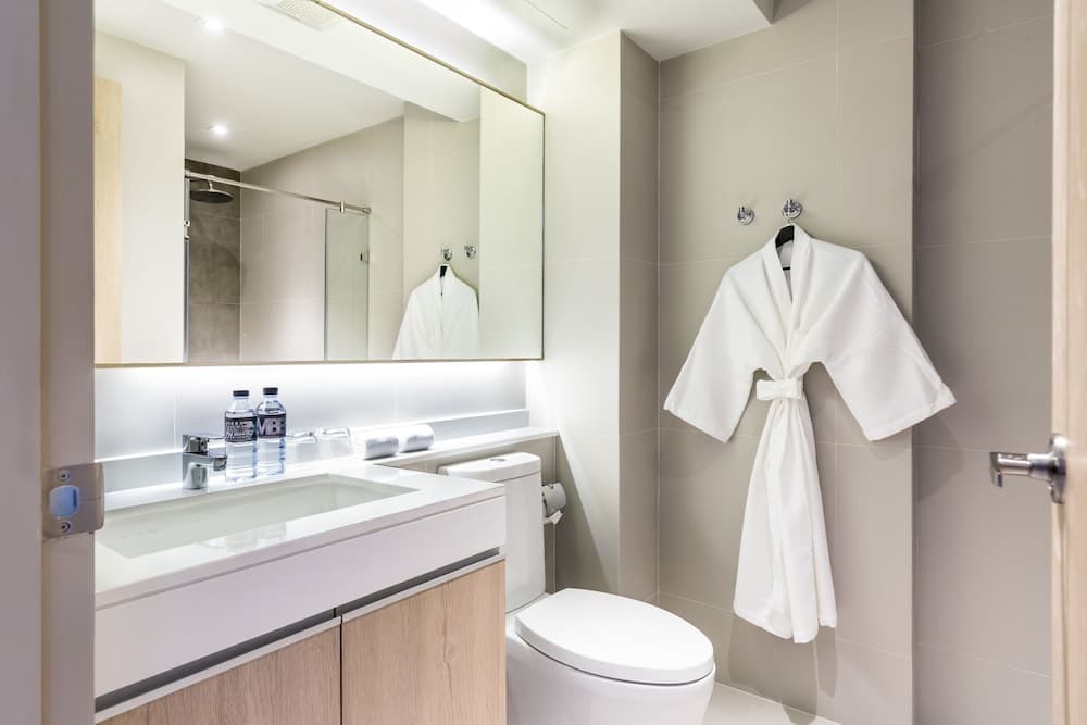 Cross Vibe Sukhumvit Hotel — 30