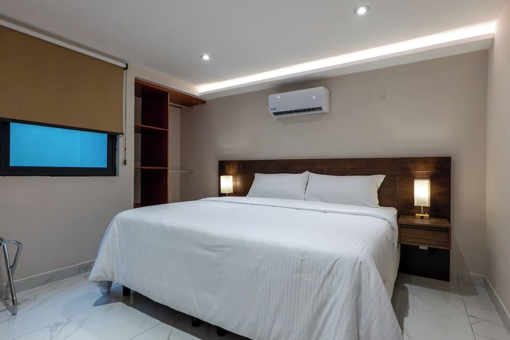 Hotel 28 — 7