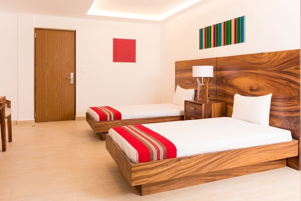 Nomads Party Hotel & Hostal — 13