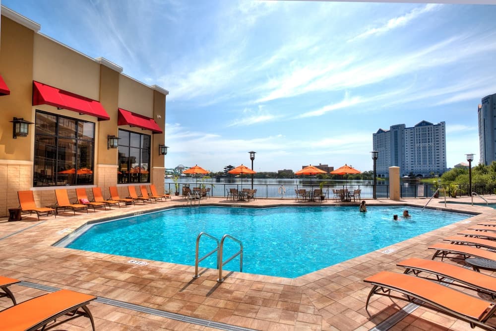 Ramada Plaza Resort & Suites by Wyndham Orlando Intl Drive — 23