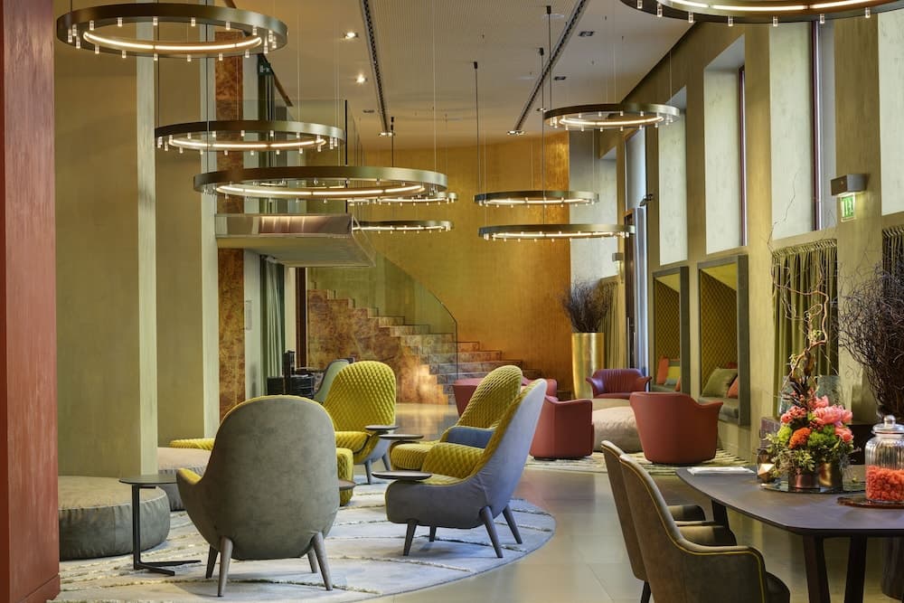 Hotel Enterprise — 1
